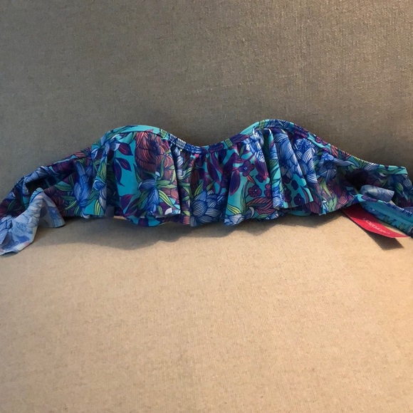 Target bathing suit - Picture 1 of 4